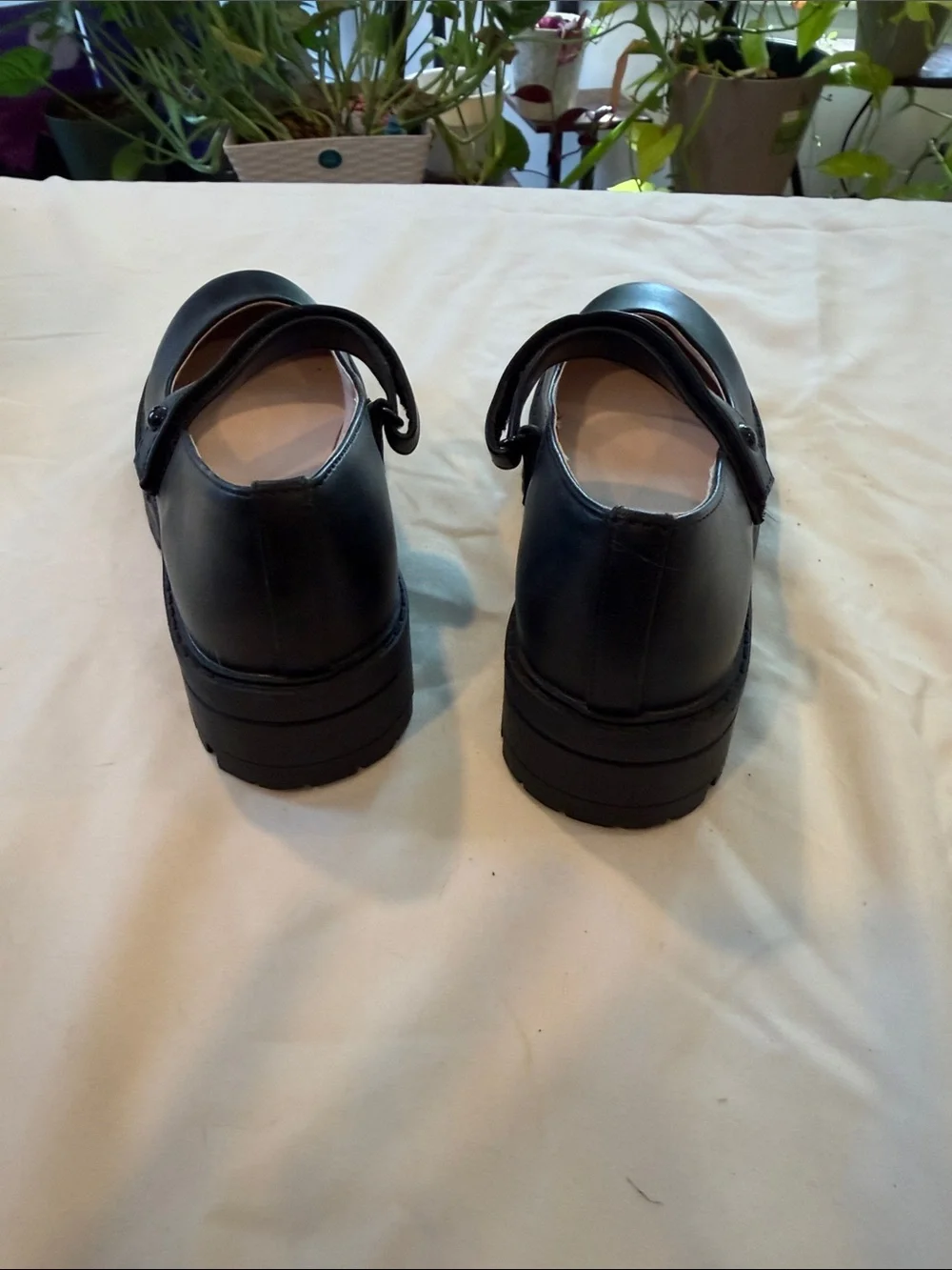The Children's Place Black Mary Jane Strap Dress Shoes kids size 1